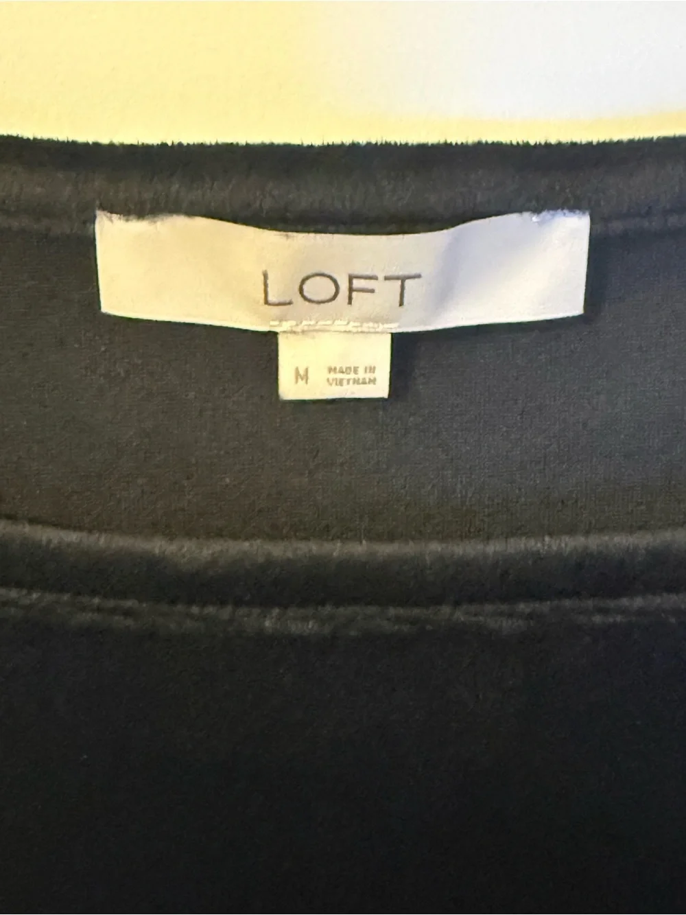 LOFT Black Velvet Velour Puff Sleeve Top Women’s Medium